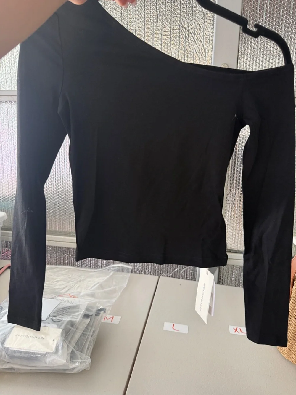 Off-Shoulder Black Long-Sleeve Top - Picture 3 of 3